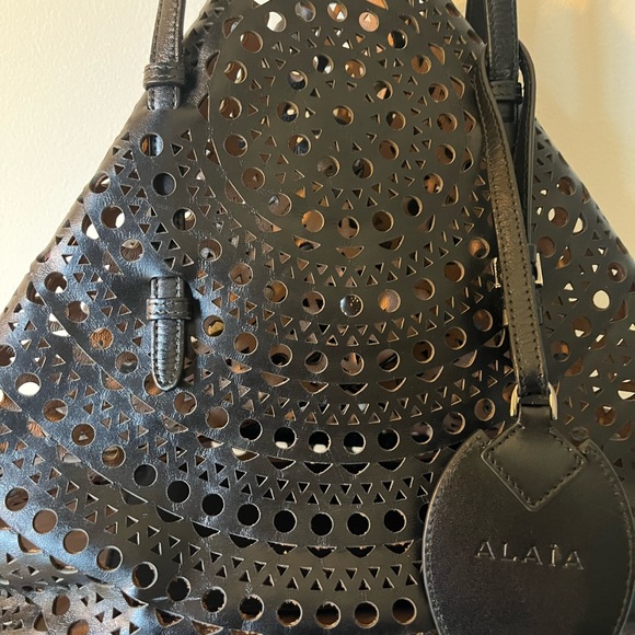 Alaia Leather Perforated Tote Bag - Picture 2 of 4